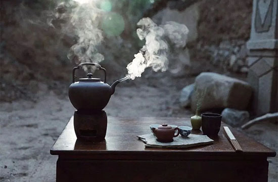 圍爐煮茶|適合煮著喝的茶有哪些？[精制鋼圍爐|炭火爐|圍爐茶桌]