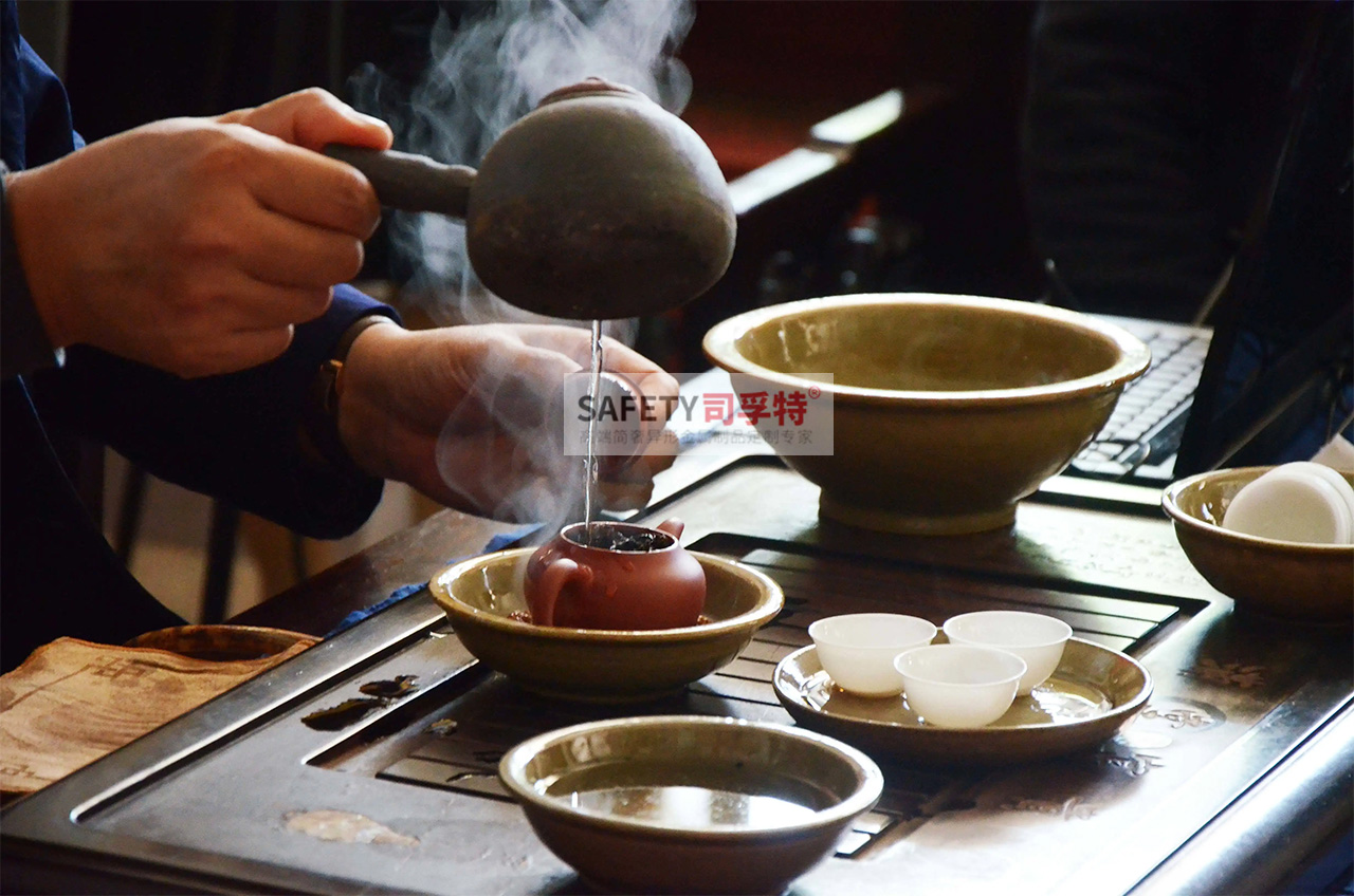 “圍爐煮茶”為什么火？年輕人追捧是有原因的-司孚特圍爐茶桌(圖2)