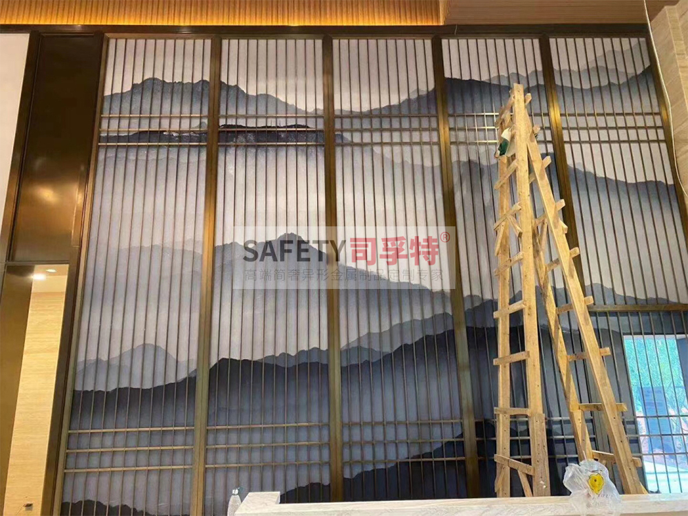 金屬屏風（不銹鋼屏風、鋁雕屏風）安裝過程和步驟講解(圖1)